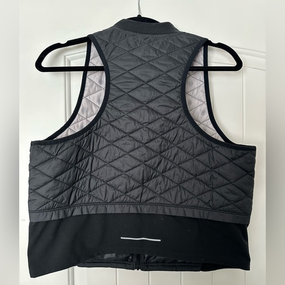 Nike Women’s AeroLayer Running Quilted Packable Vest - Picture 6 of 6